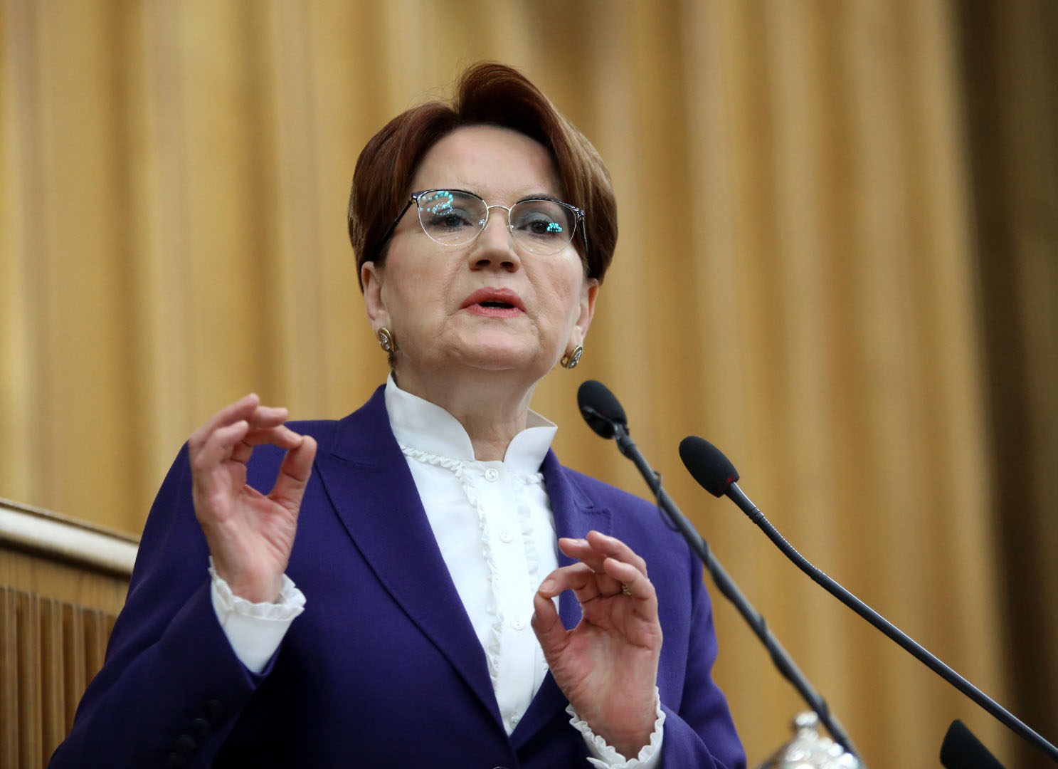 İYİ Parti lideri Meral Akşener’e tezahüratlar yaramadı! Parti grubunda atılan slogan Akşener’i yerinden sıçrattı: “Ay korkuttun beni be”