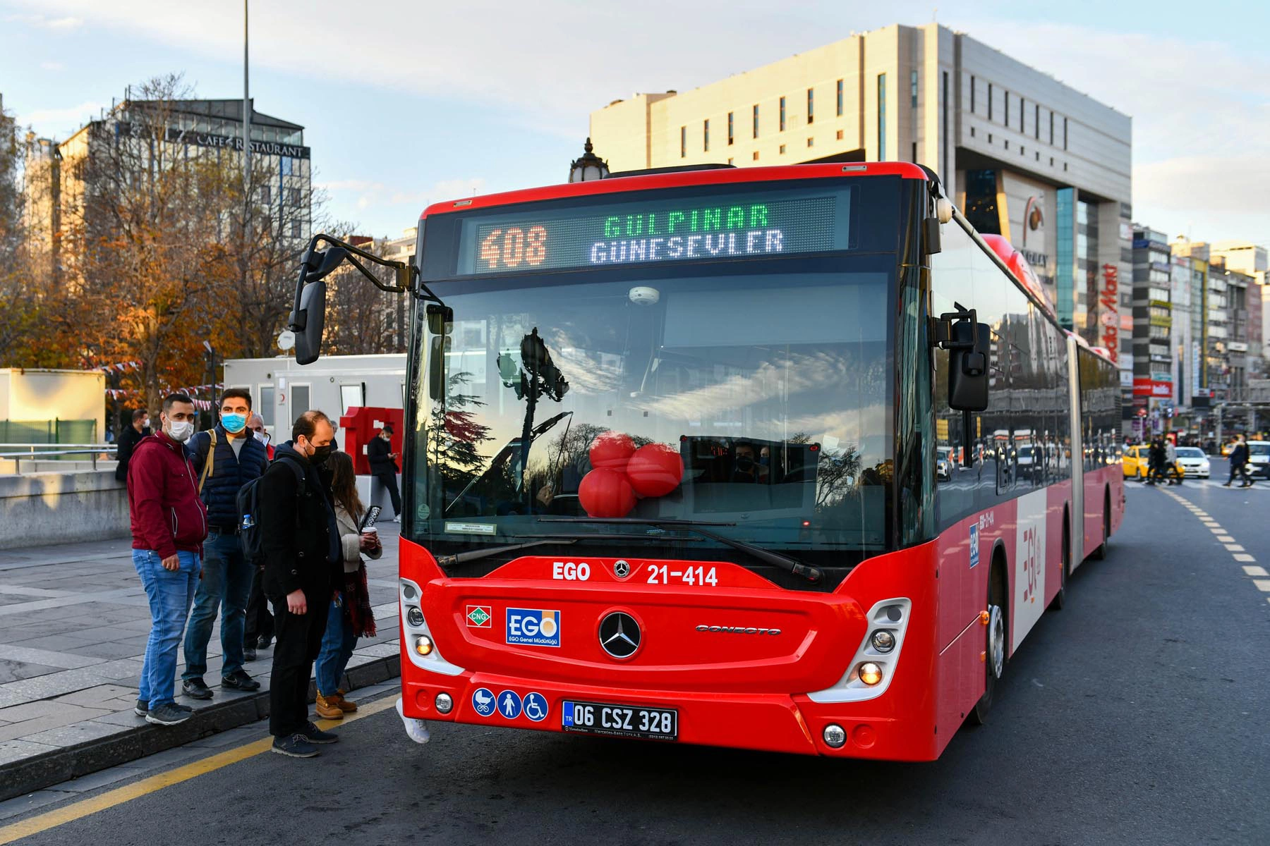 YKS günü toplu ulaşım bedava mı? 18-19 Haziran 2022 YKS'de toplu taşıma kaça kadar ücretsiz? Otobüs, ANKARAY, Metro ve Teleferik hangi saatlerde ücretsiz?