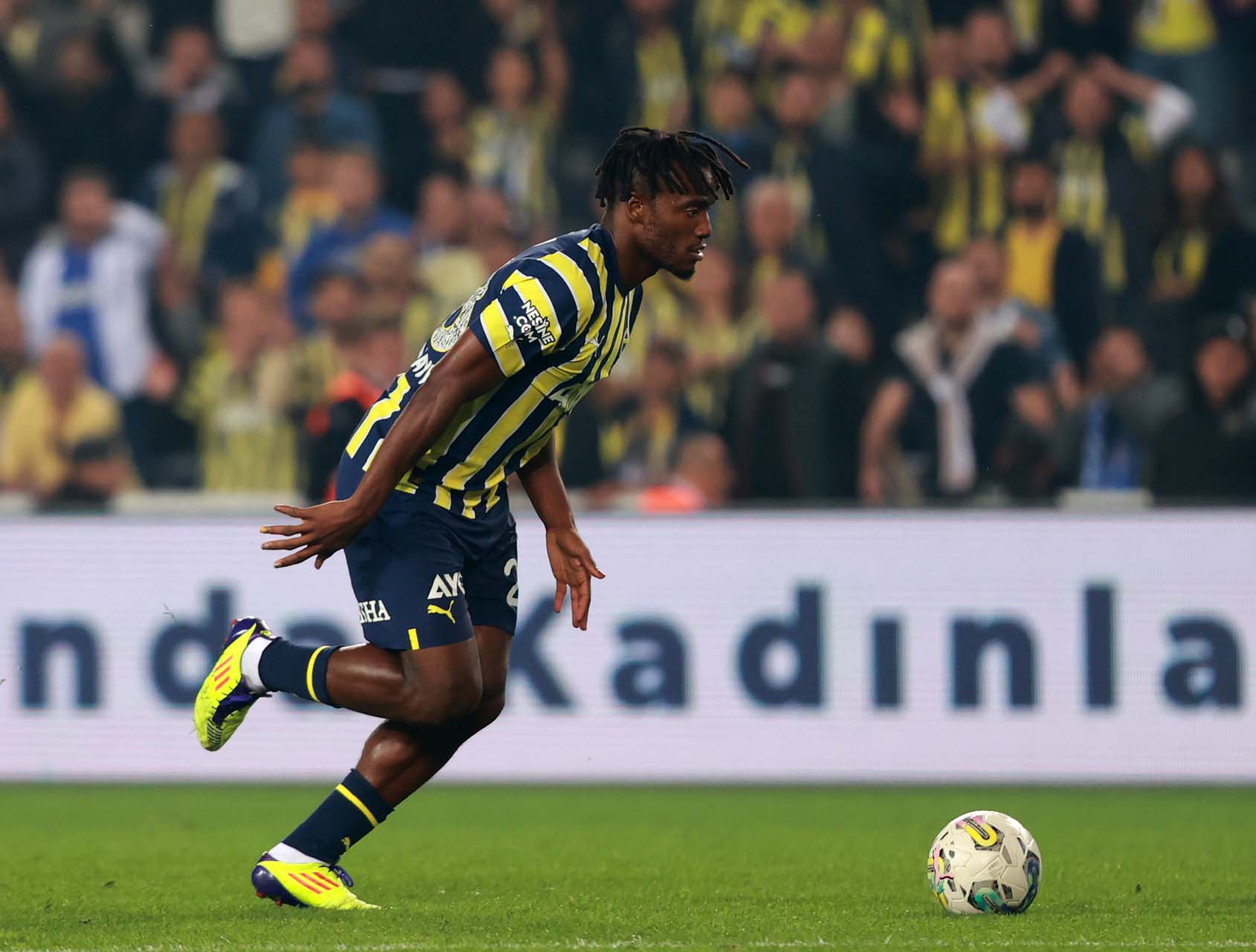 Fenerbahçe'de Michy Batshuayi rüzgarı! Gol atıyor, kazandırıyor