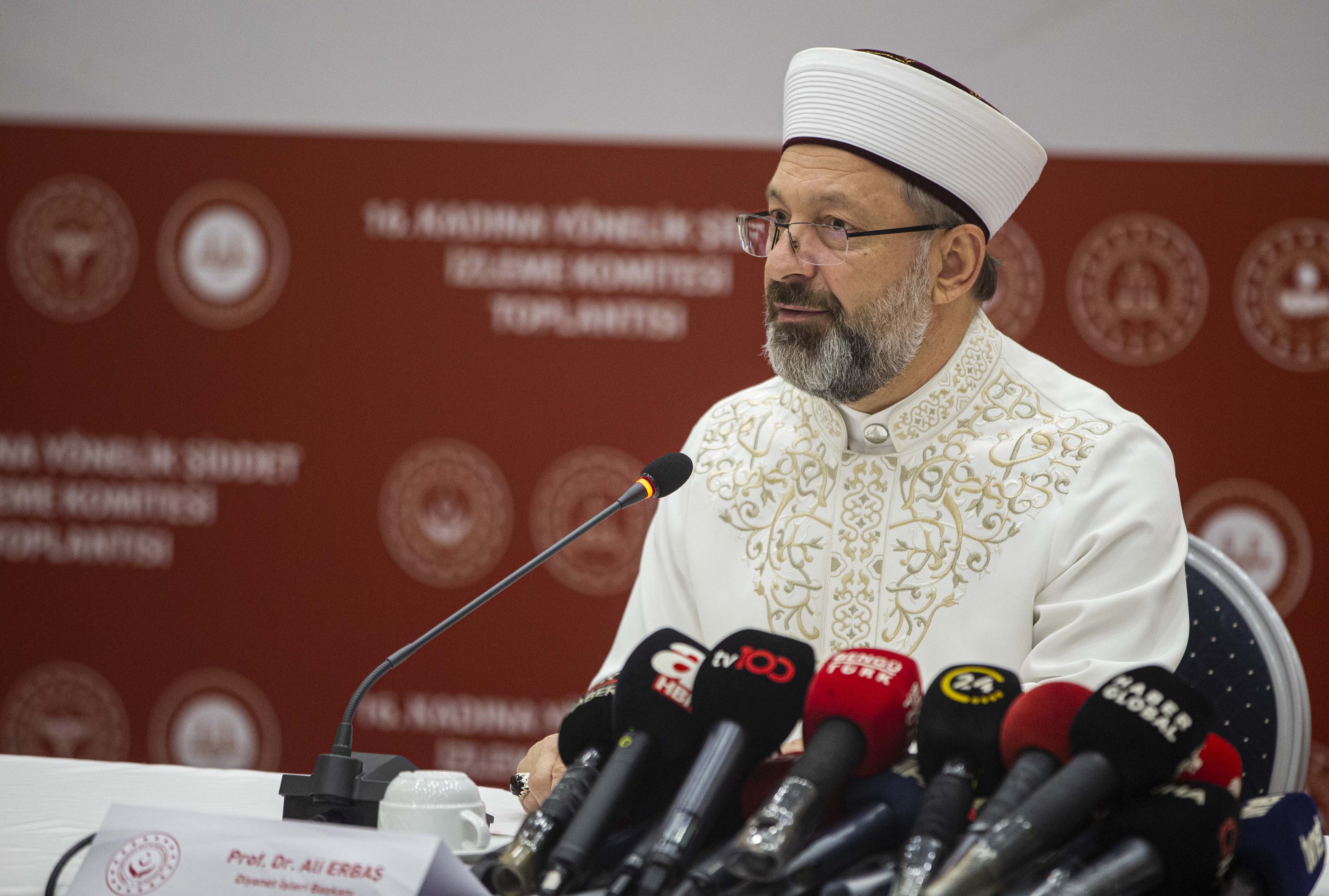 Diyanet İşleri Başkanı Ali Erbaş , cinsel istismar olayı hakkında konuştu: Tüm camilerde hutbe olarak okutulacak!