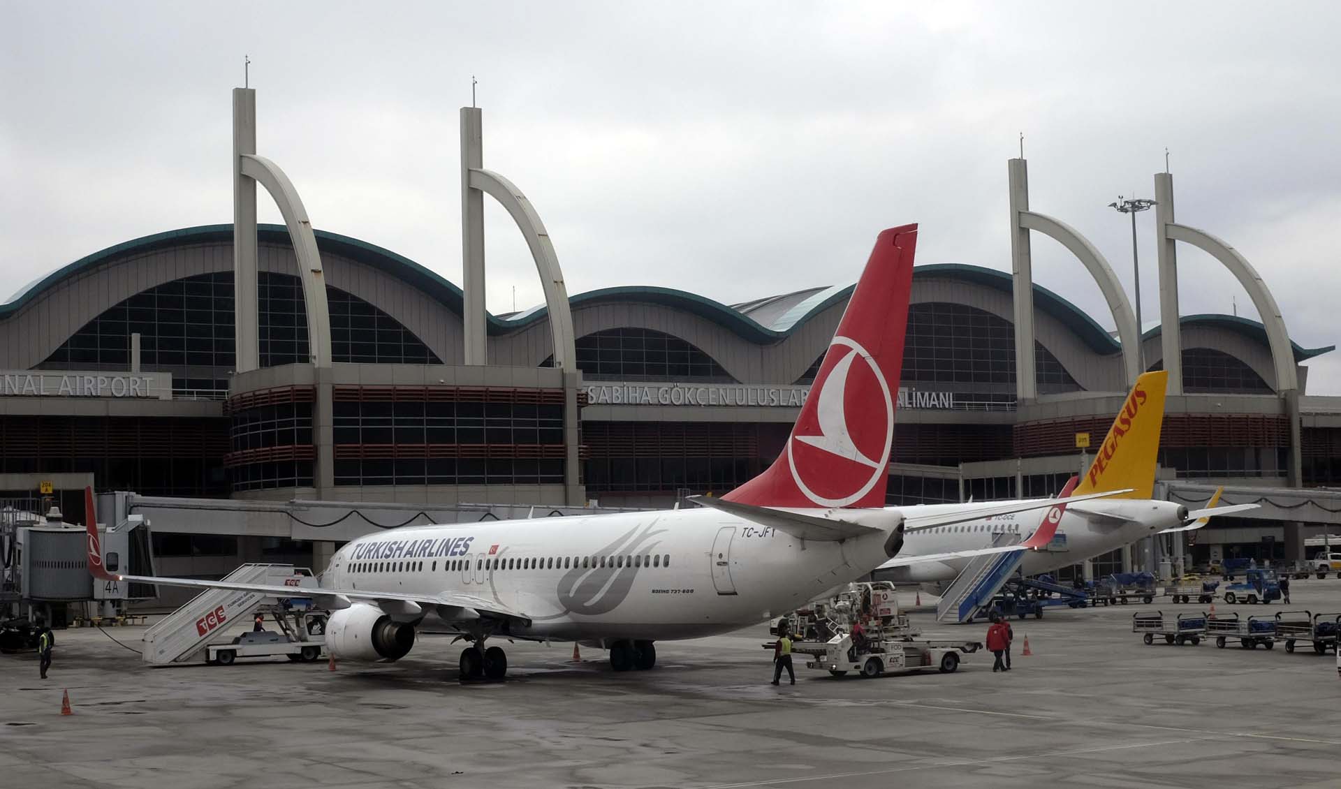 Son dakika | İstanbul Tuzla'da doğalgaz borusu patladı! Sabiha Gökçen'deki uçuşlar kısa süreliğine durduruldu