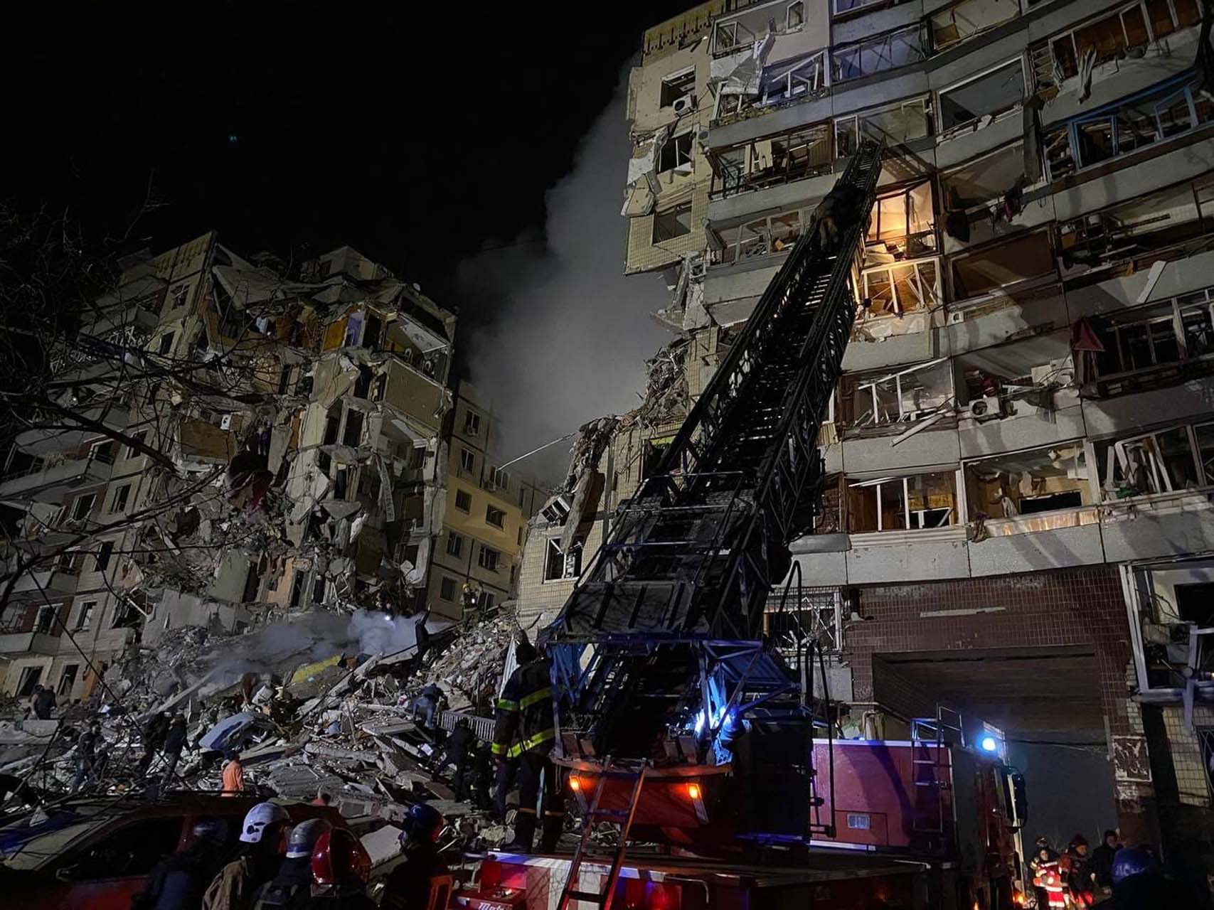 Rusya'nın Ukrayna'ya füze saldırısından kötü haber! Ölenlerin sayısı artıyor