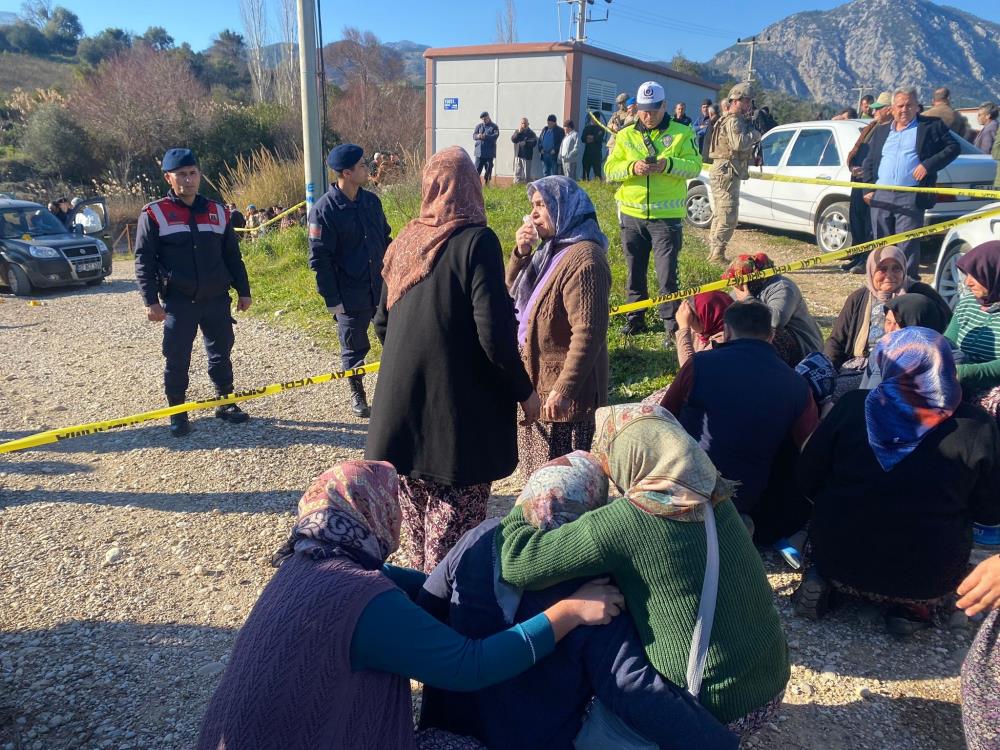 Antalya'da kahreden olay: Mahalle muhtarı dahil 3 kişi katledildi