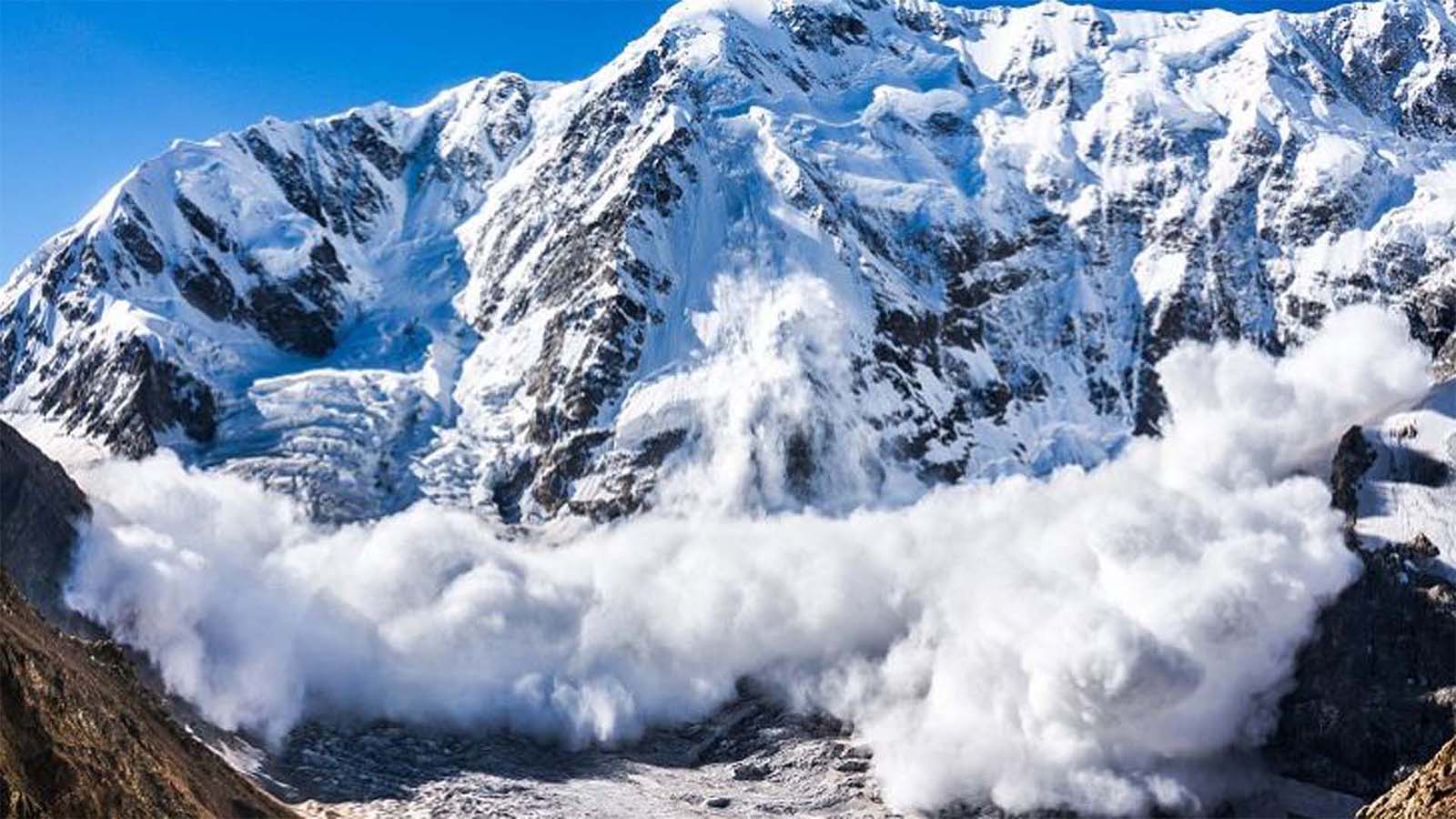 Meteoroloji uyardı! İki bölgeye çığ uyarısı yapıldı!