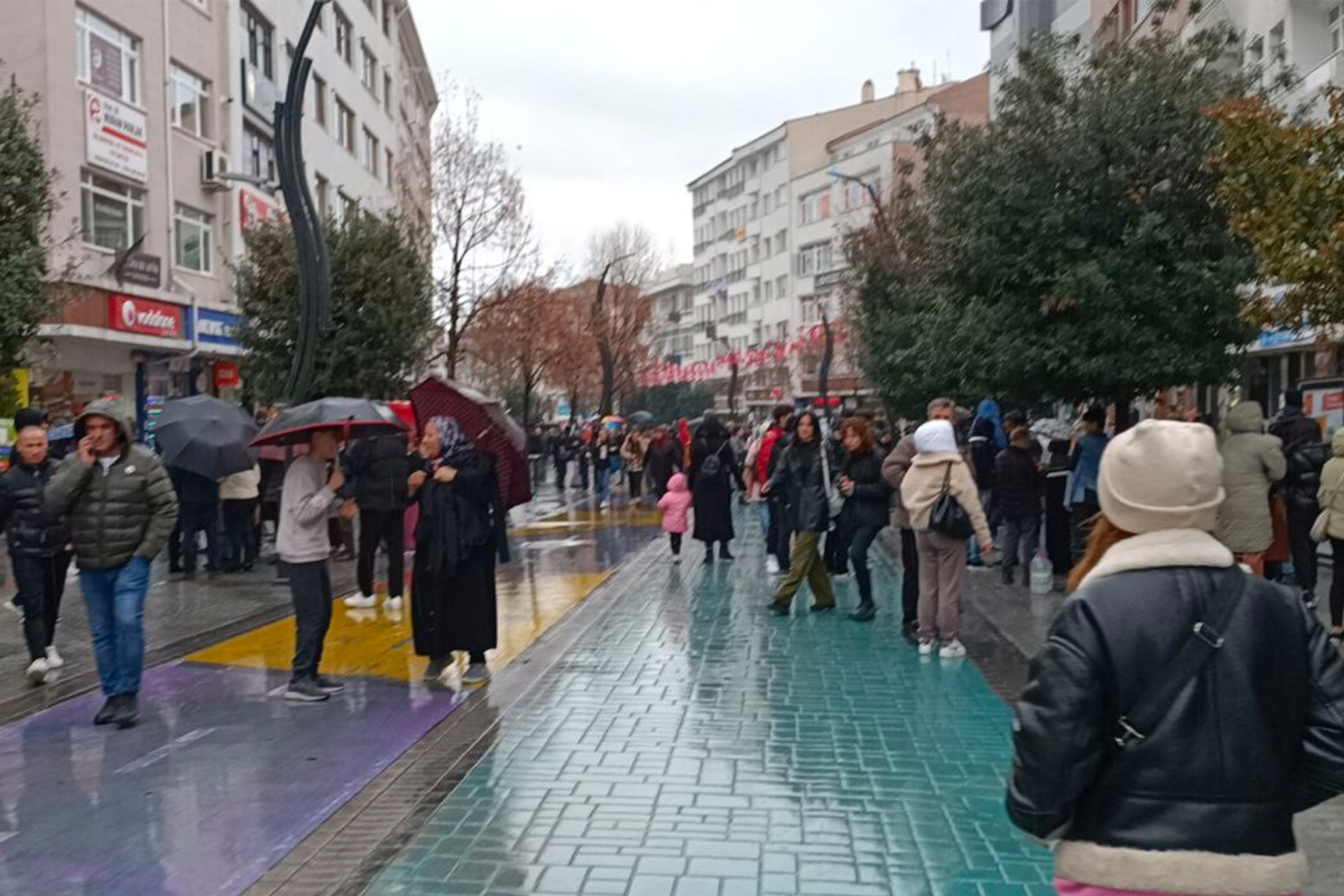 Bolu merkezde korkutan deprem! İstanbul'dan da hissedildi!