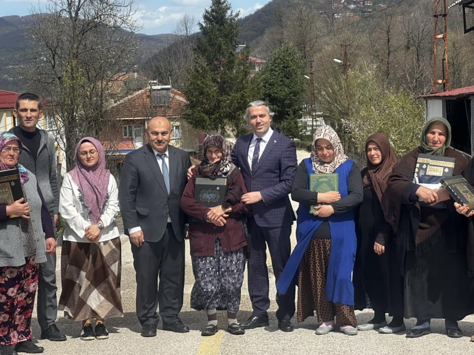 Öğrenmenin yaşı yoktur dedi, 87 yaşında Kur’an-ı Kerim öğrendi