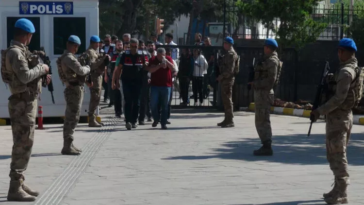 Güvenlik güçleri Kilis'te yapılan operasyonla rüşvet ağını çökertti