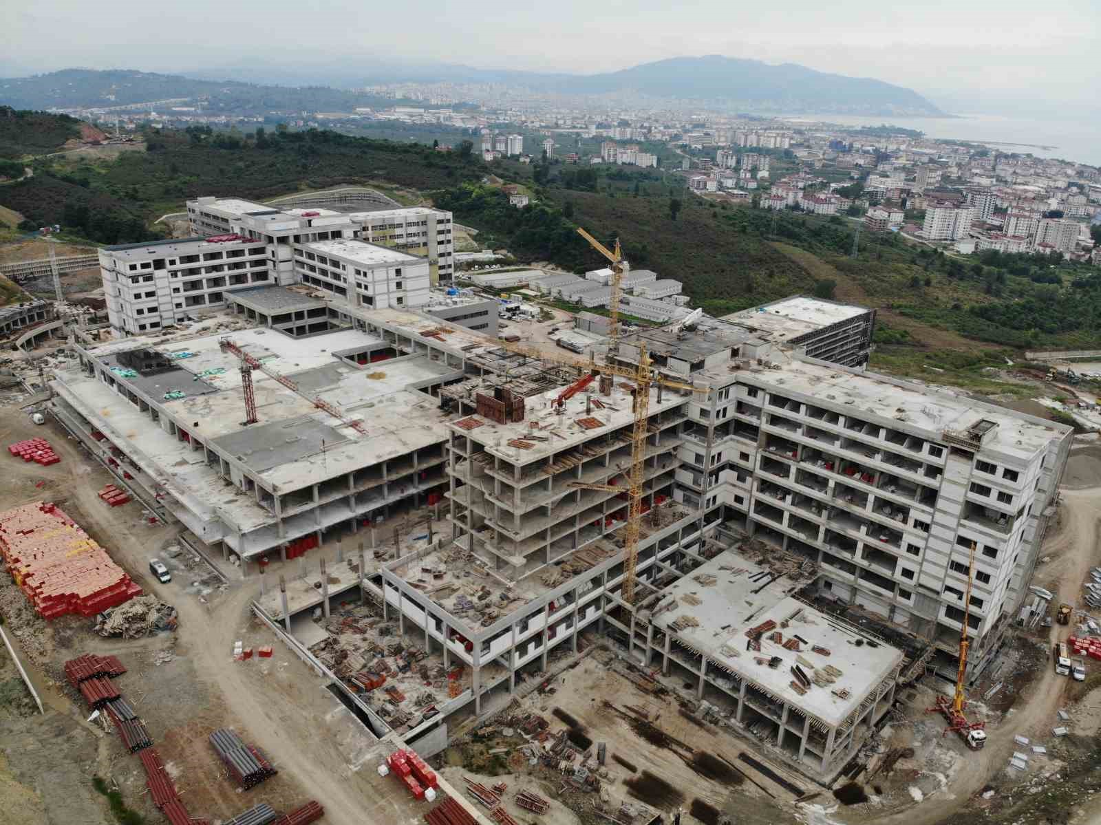 Vatandaşlar heyecanla beklediği Ordu Şehir Hastanesi son sürat yükseliyor! Yüzde 71’e ulaştı