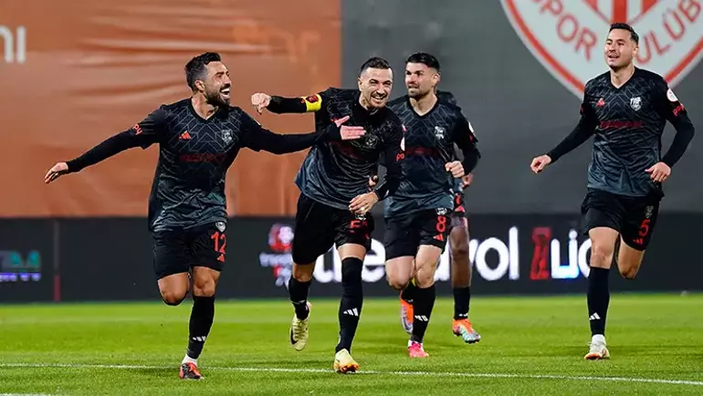 Siltaş Yapı Pendikspor sahasında Manisa FK'yi 1-0 mağlup ederek çıkışına devam ediyor