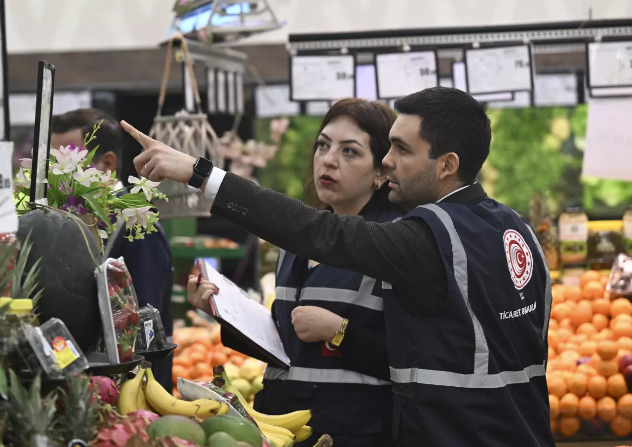 Bakanlık harekete geçti! Asgari ücret fırsatçılığı yapan Marketlere ceza yağdırdı!