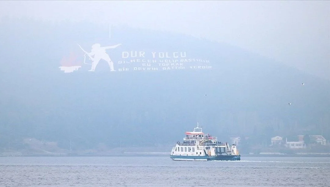 Çanakkale Boğazı'nda sis engeli: Gemi geçişleri çift taraflı olarak kapatıldı!