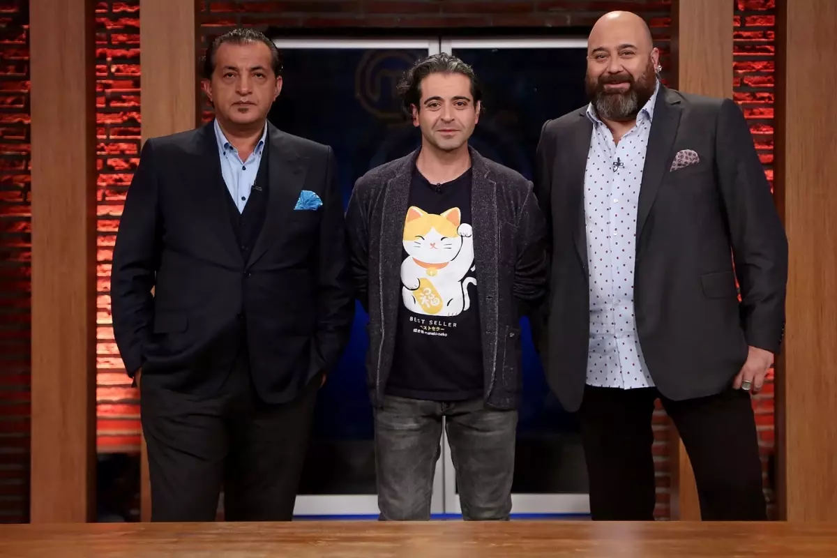MasterChef&#039;te jüri üyeliği yapmıştı: CHP&#039;ye katılarak siyasete atıldı!