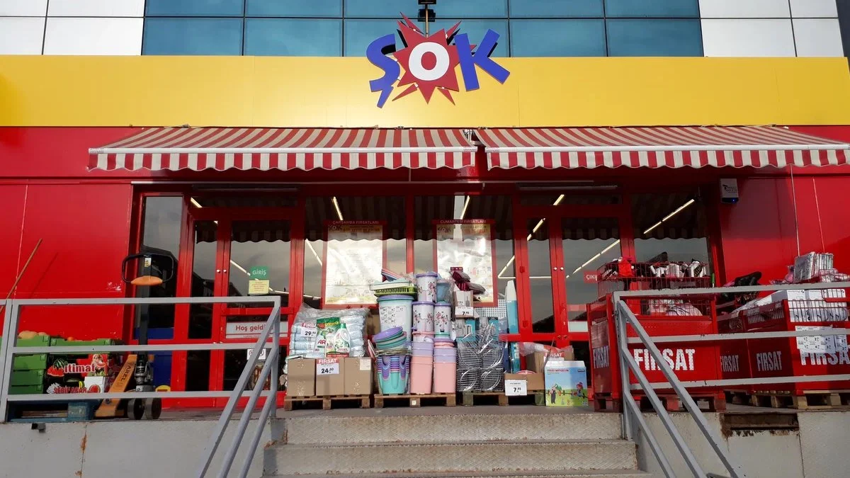 Şok markette yarın şok bayram indirimi başlıyor: Sinbo et kıyma makinesi, Onvo arfryer, Akel midi fırın şok fiyatlarla satışta!