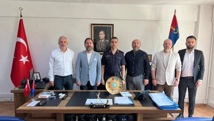 AHİSİAD'tan Pendik Jandarma Komutanı Üstteğmen Fahri Tiril'e Nezaket Ziyareti