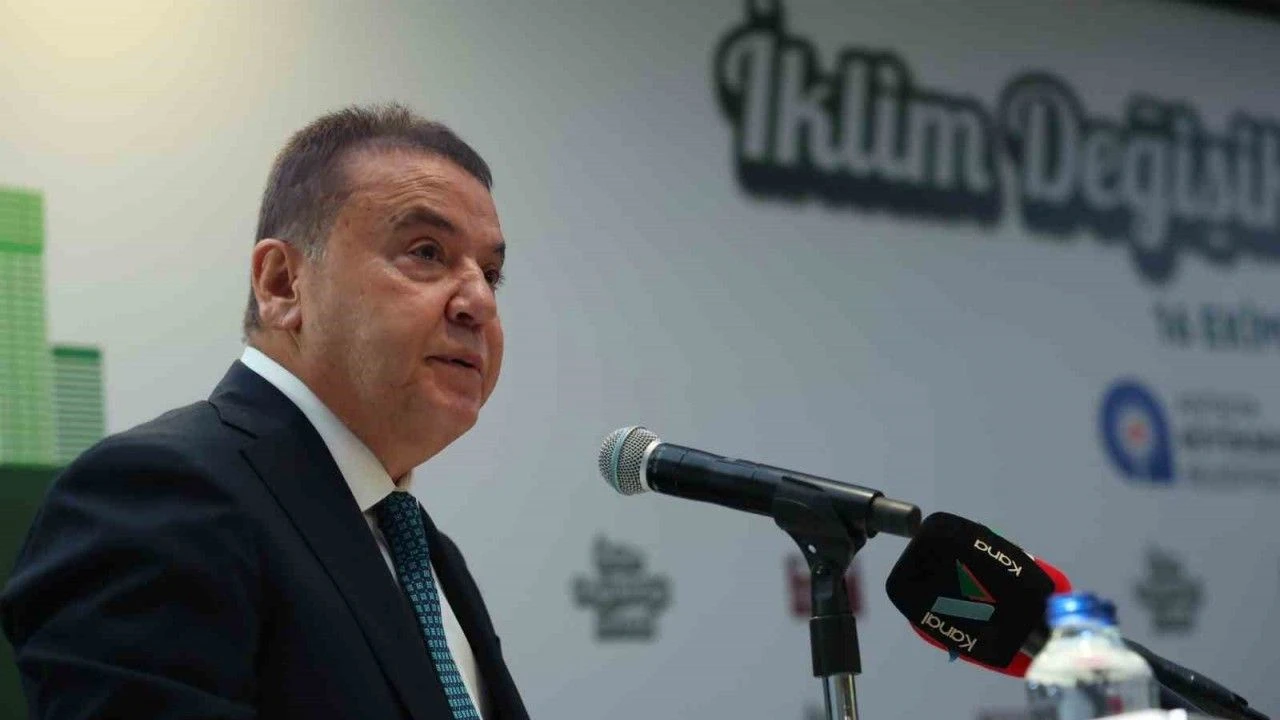 Son dakika! CHP'li belediyelere peş peşe gözaltı: Antalya Büyükşehir Belediye Başkanı gözaltına alındı