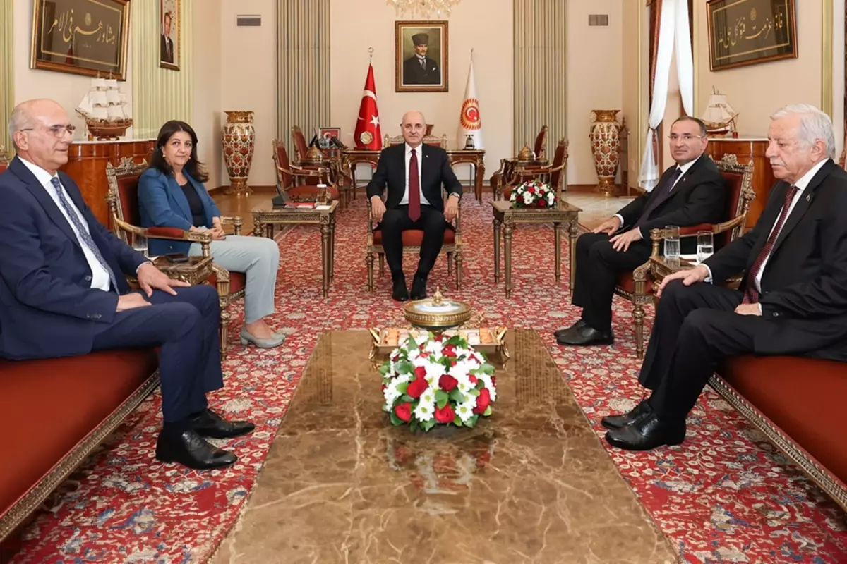 Gözler kurulması beklenen komisyonda: Meclis Başkanvekilleri bir araya gelirken İYİ Parti'den dikkat çeken yanıt geldi!