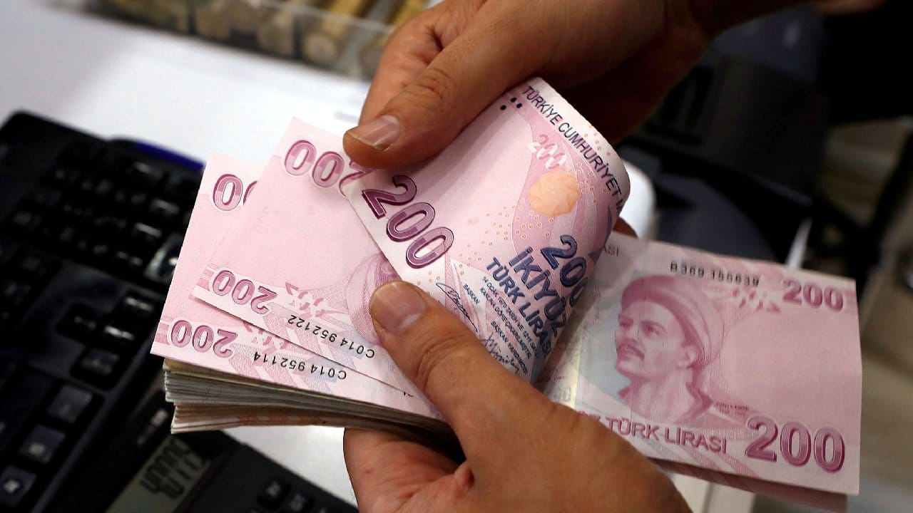 Asgari ücret 44 bin 546 TL oldu: KKTC'de tarihi seviye!