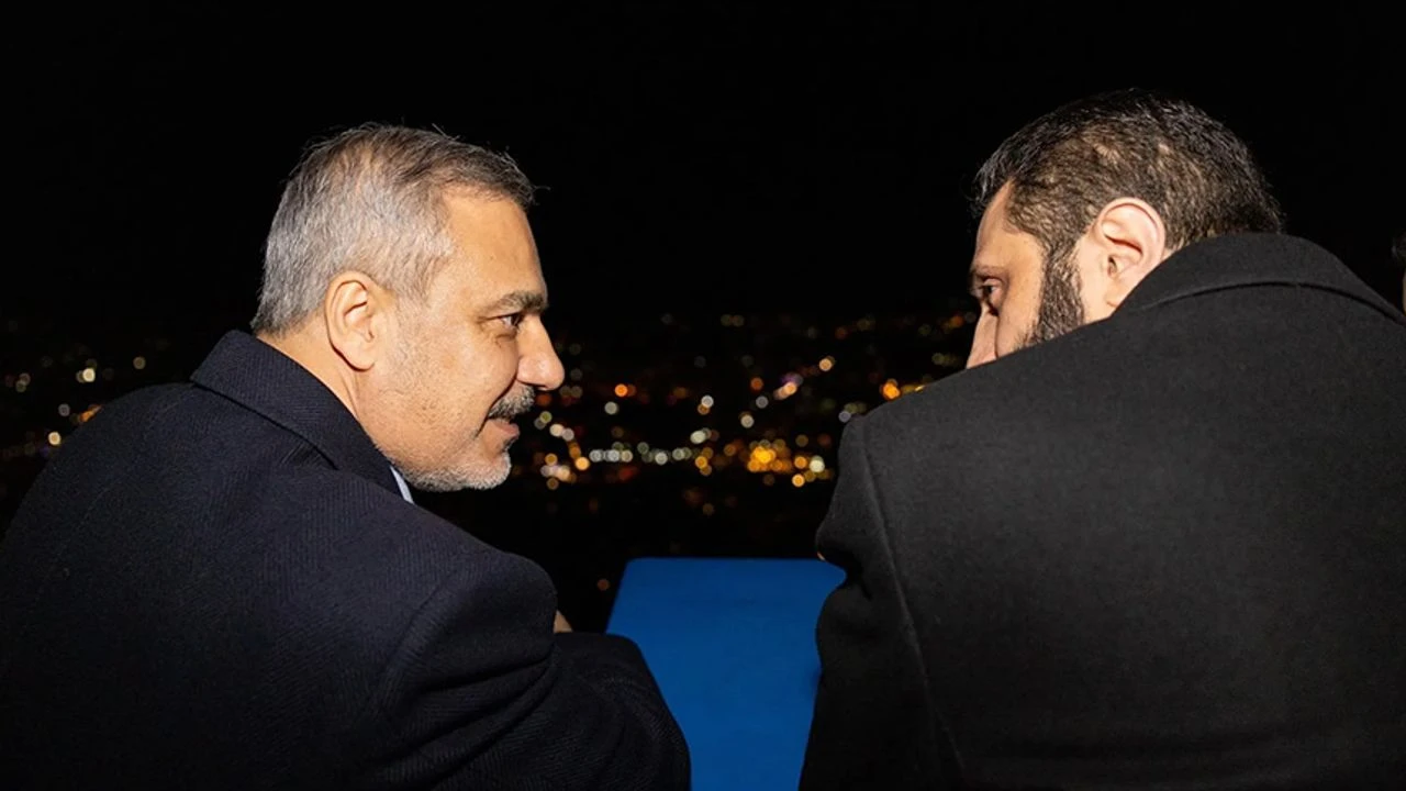 Türkiye Suriye liderine çelik yelek mi oldu? İsrail medyası: Şara'ya üç suikastı Türkiye engelledi