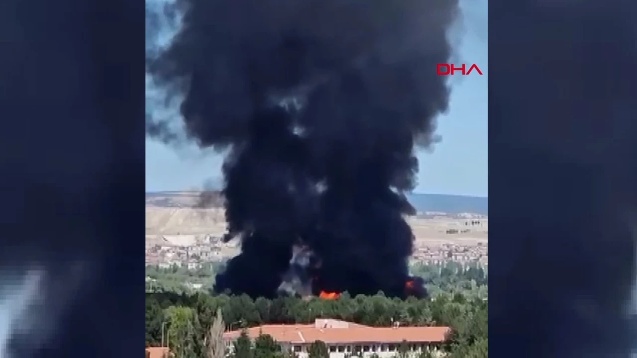 Son dakika... Kütahya Hava Er Eğitim Tugay Komutanlığı'nda yangın çıktı!