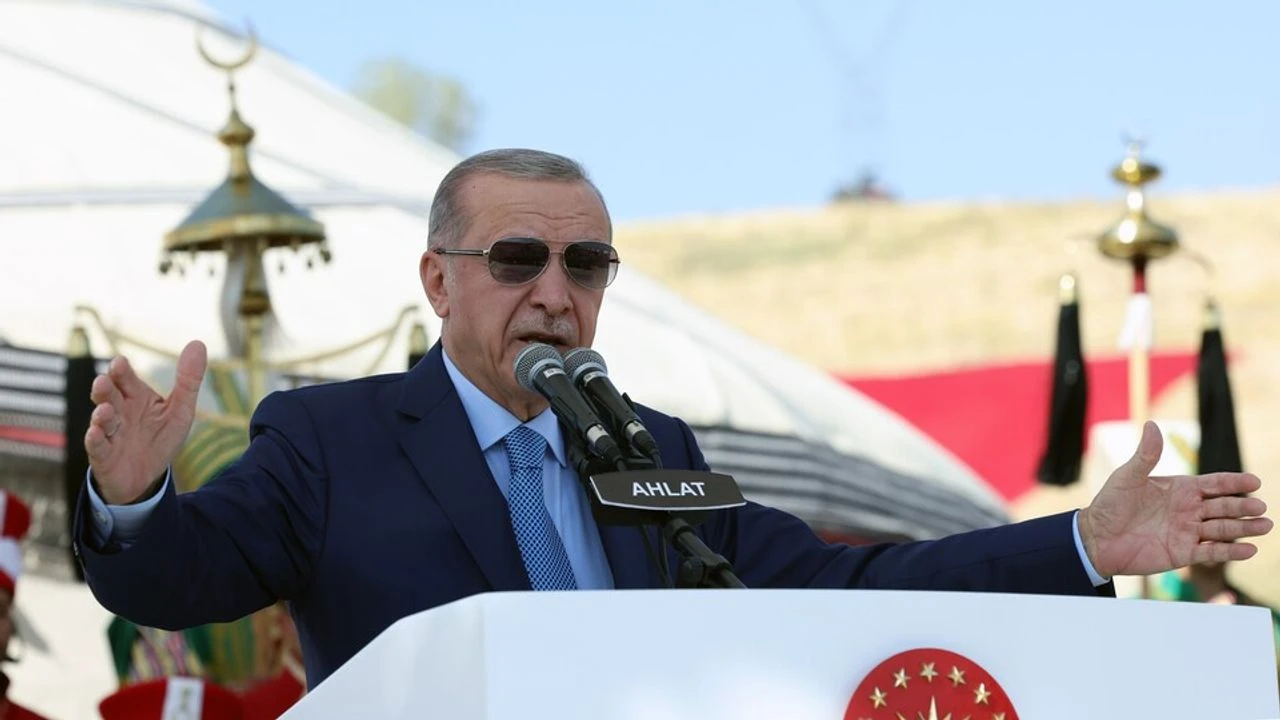 Cumhurbaşkanı Erdoğan Ahlat'tan Terörsüz Türkiye mesajı verdi: Artık son düzlükteyiz!