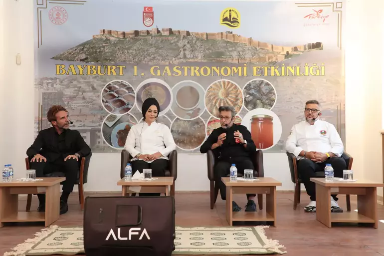 Bayburt'ta gastronomi şöleni: Kültür lezzetlerini Türkiye'ye tanıttı!