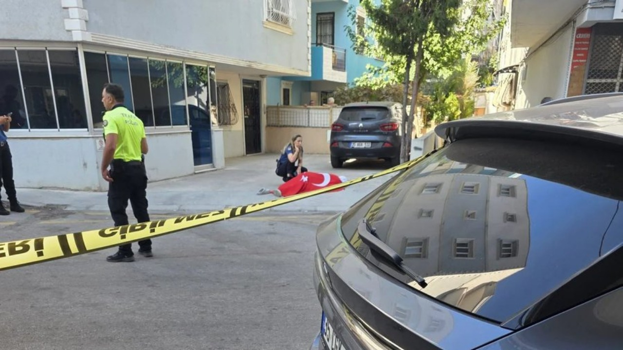 Son dakika: İzmir'de polis merkezine saldırı! 2 Polisin şehit olduğu o görüntüler ortaya çıktı!