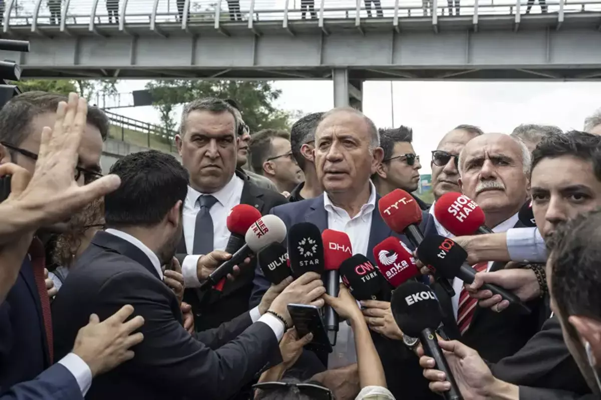 CHP İstanbul'la ilgili merak edilen soruya yanıt: CHP'de son durum ne? Kayyum kararı düştü mü?