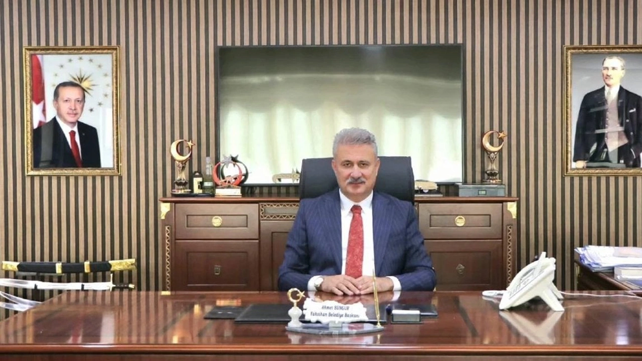 AK Partili Yahşihan Belediye Başkanı Ahmet Sungur yolsuzluk soruşturma kapsamında gözaltına alındı