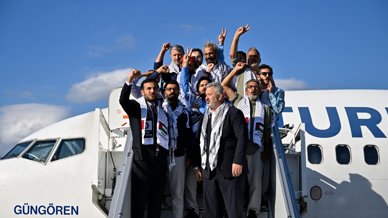Dışişleri Bakanlığından flaş açıklama: İsrail'de kalan 14 türk aktivist için gün verildi!