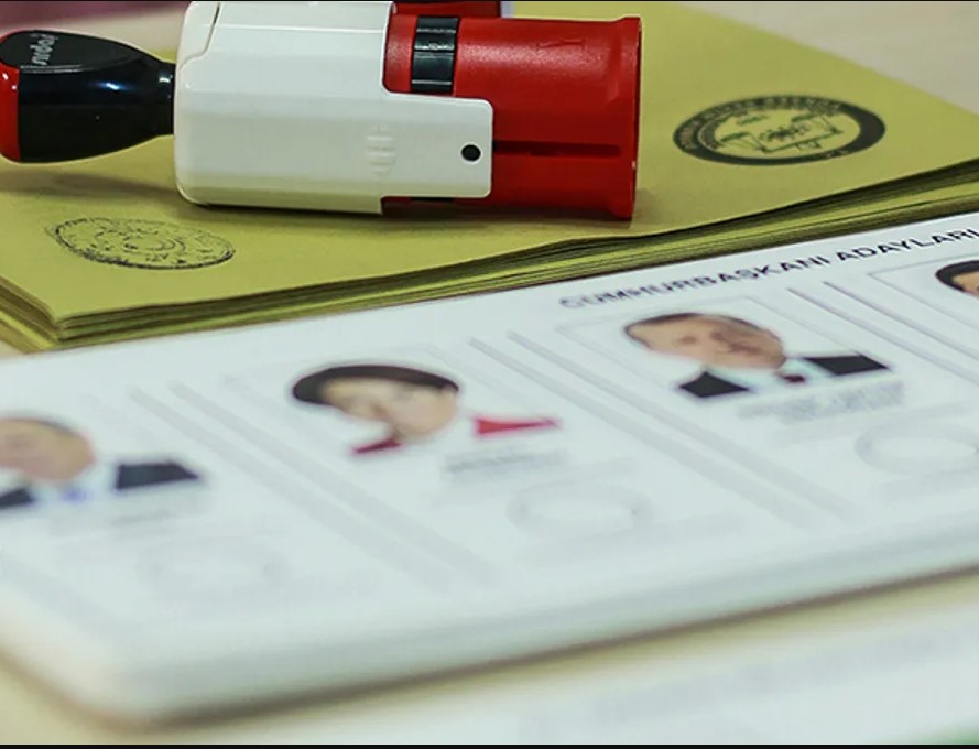 Son cumhurbaşkanlığı anketi dikkat çekti: O isim, diğerine 20 puan fark attı?