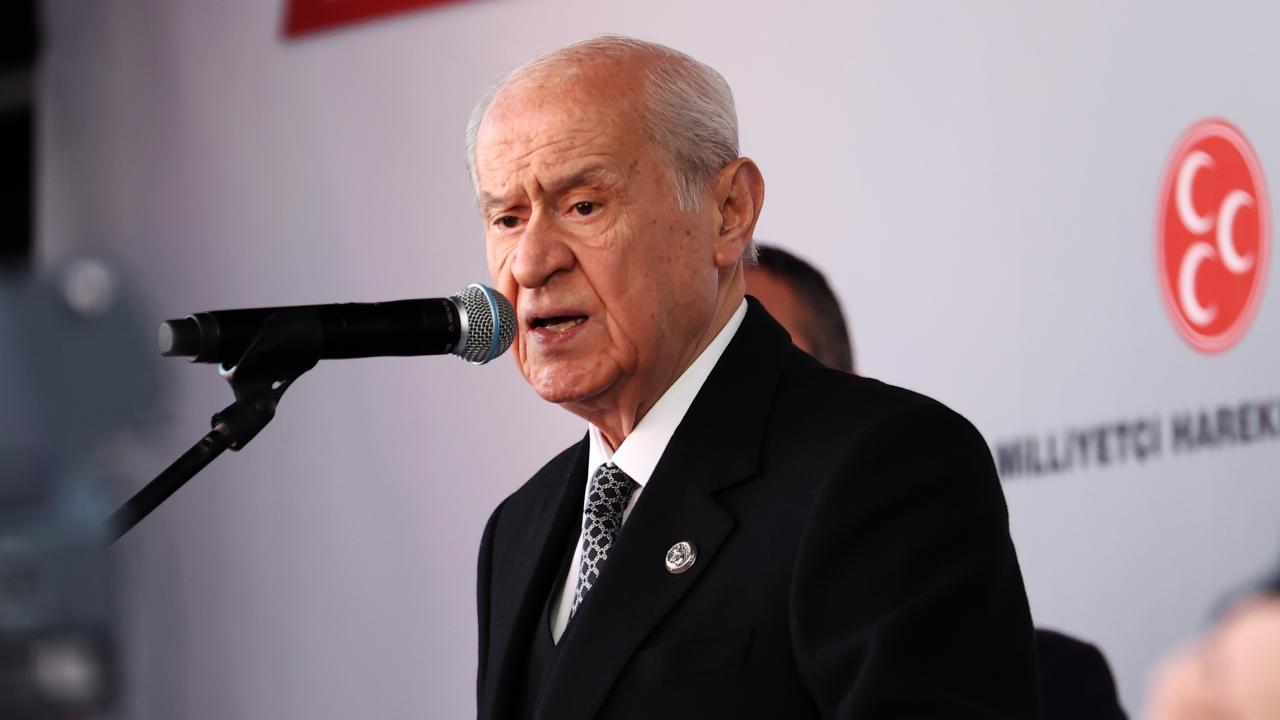 MHP lideri Bahçeli'den 29 Ekim mesajı, "Bölücü terör örgütünün son bulması ülkemize kalıcı bahar havası getirecektir."