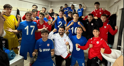 Atko Grup Pendikspor Futbol A.Ş. U-17 Takımından Rakiplerine Gözdağı