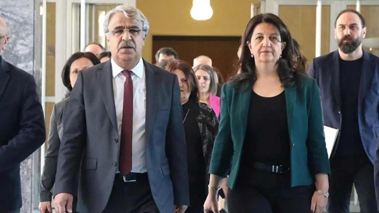 Son dakika... İmralı heyetinden Öcalan ziyareti sonrası ilk açıklama!