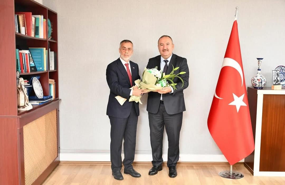 Kızılay Pendik Şube Başkanlığından İlçe Milli Eğitim Müdürüne 24 Kasım Ziyareti