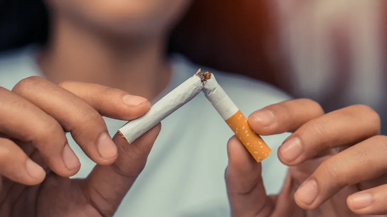 Sigara içenler için resmi karar: İsteyen herkes ücretsiz yararlanacak!