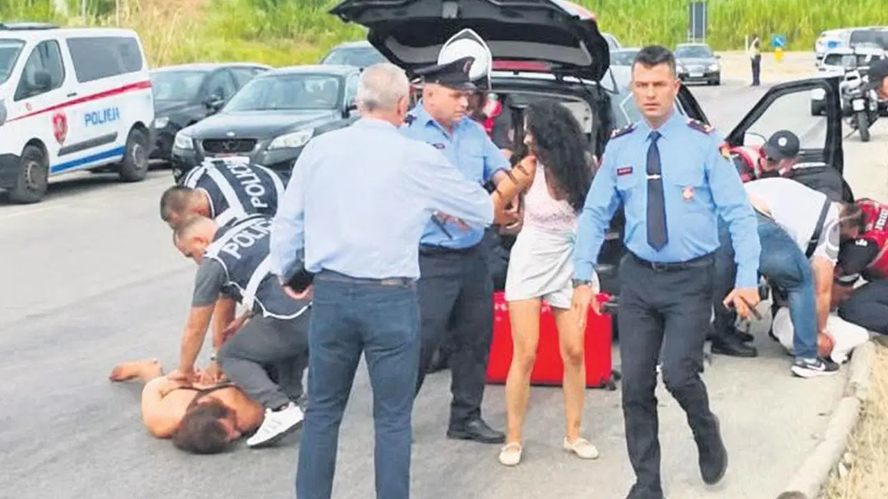 Tatile giden Ezgi Parlak’a şok: Cinayetten tutuklandı