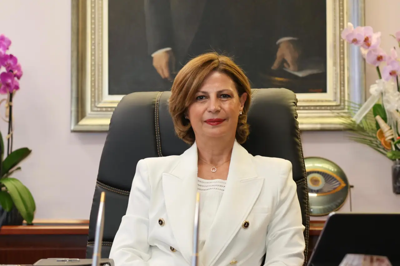 CHP'de bir istifa daha: Ayşe Ünlüce partisinden istifa edip Yeni Parti'ye katıldı!