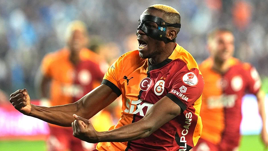 Victor Osimhen fark attı: Galatasaray tarihine böyle geçti!