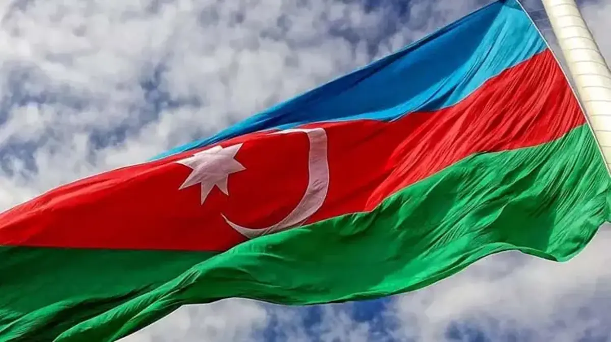 Azerbaycan 31 Türk vatandaşını kara listeye aldı: Fatih Erbakan ve Ahmet Çakar başta, ülkeye girmesi yasak!