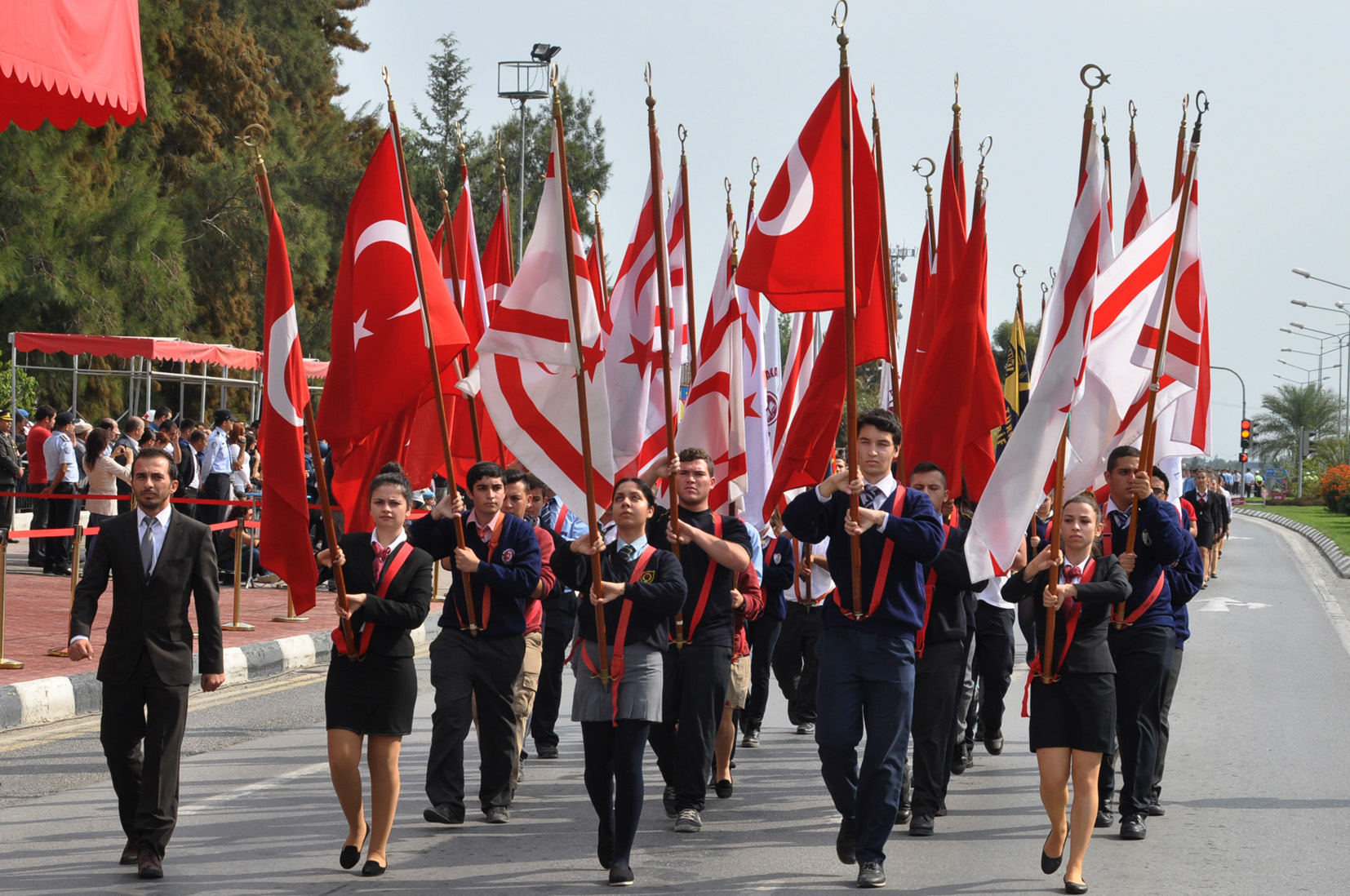 15 Kasım Tarihte bugün:  Kuzey Kıbrıs Türk Cumhuriyeti KKTC'nin ilan edilmesi