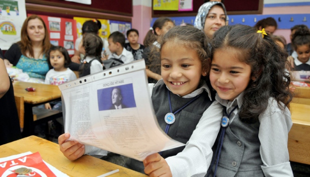 Karnesi kötü olan öğrenciye Aile nasıl davranmalı? | Eğitim Haberleri