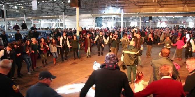 2 ton hamsi yarım saate bitti