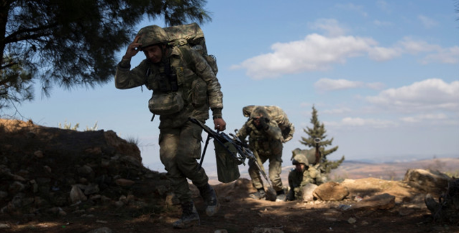 Batı'daki Stratejik Tepe YPG'den Alındı