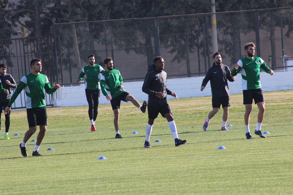 Mehmet Akyüz: “Kendimizi alt sıralardan kurtardıktan sonra hedefimiz play-off olacak”