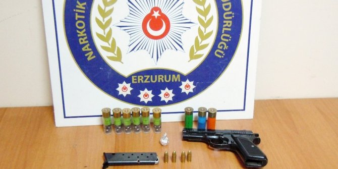 Yolcu otobüsünde 6 kilo 32 gram eroin ele geçirildi