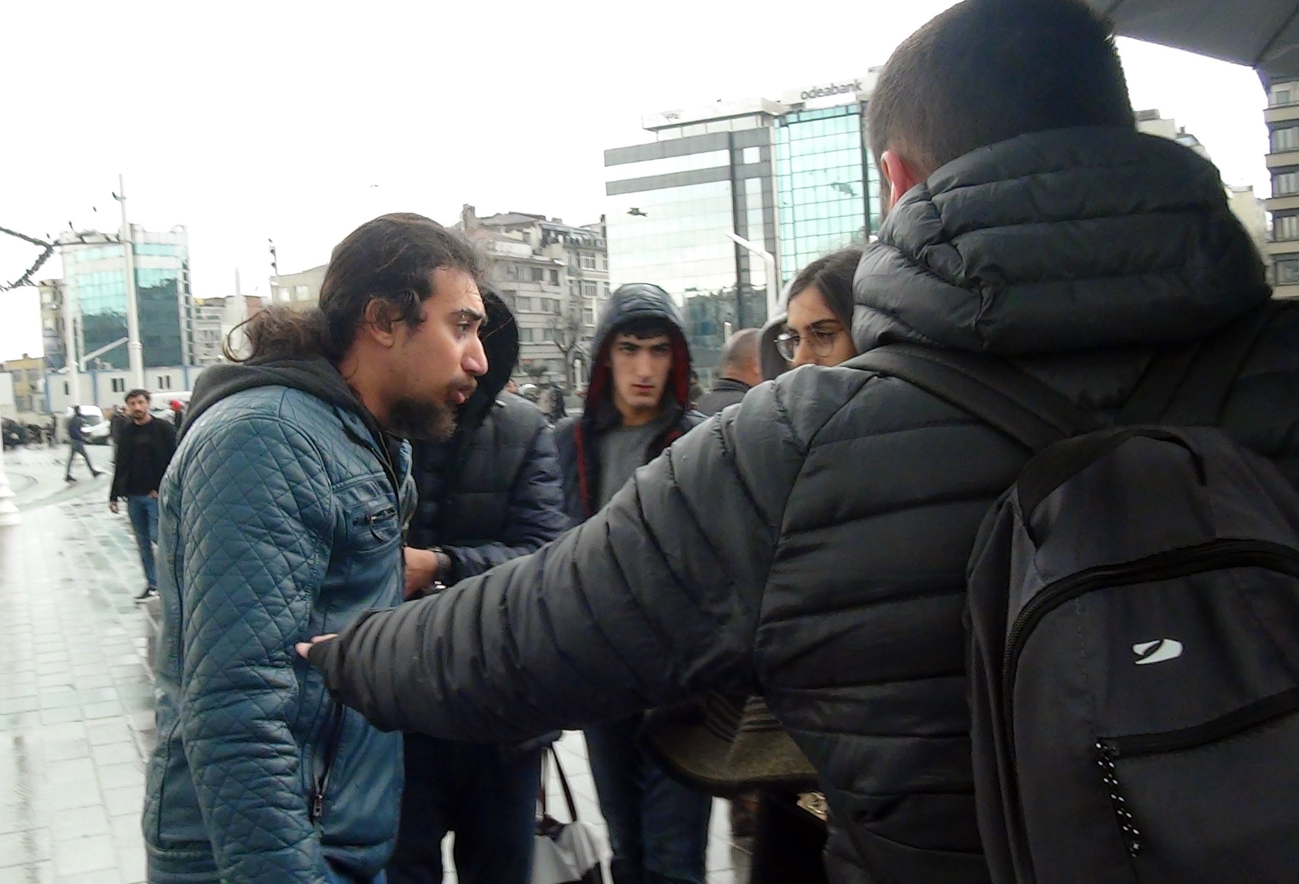 Taksim'de Kadına Şiddete Yönelik Sosyal Deneyde Şaşırtan Müdahale