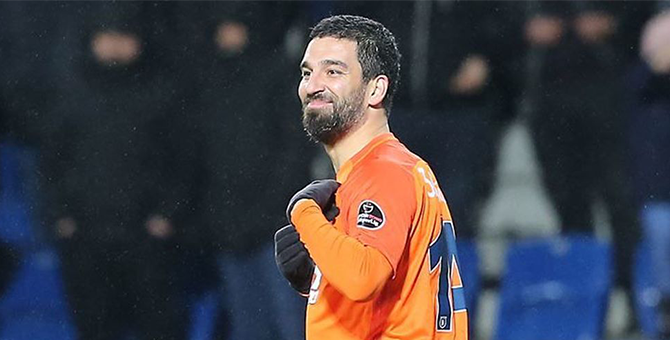 Başakşehir'e Şok Haber! Arda Turan Başakşehir'den Ayrılıyor Mu ?