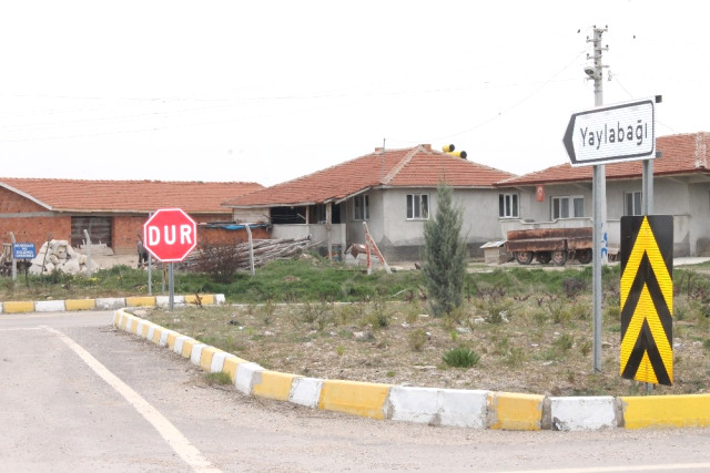 Karı Koca Kavga Edip Evi Terk Etti 7 Aylık Bebekleri Açlıktan Öldü