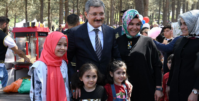 Pendik'te bahar şenliği eğelencesi