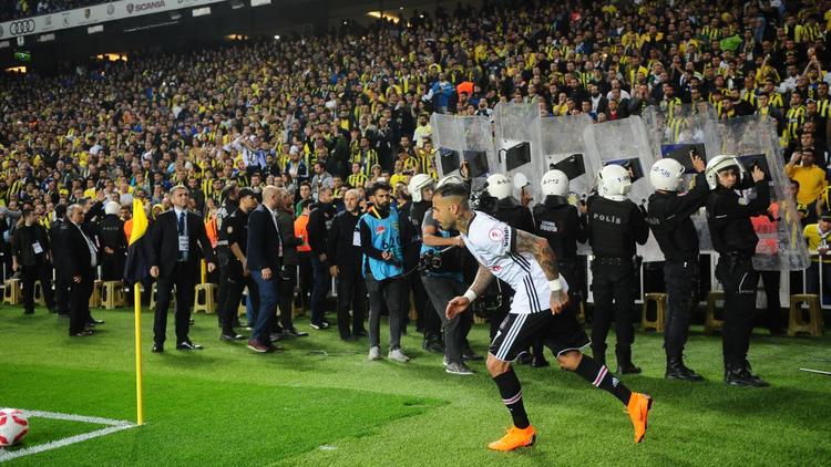 Fenerbahçe Derbisine Çıkmayan Beşiktaş PFDK'ya Sevk Edildi